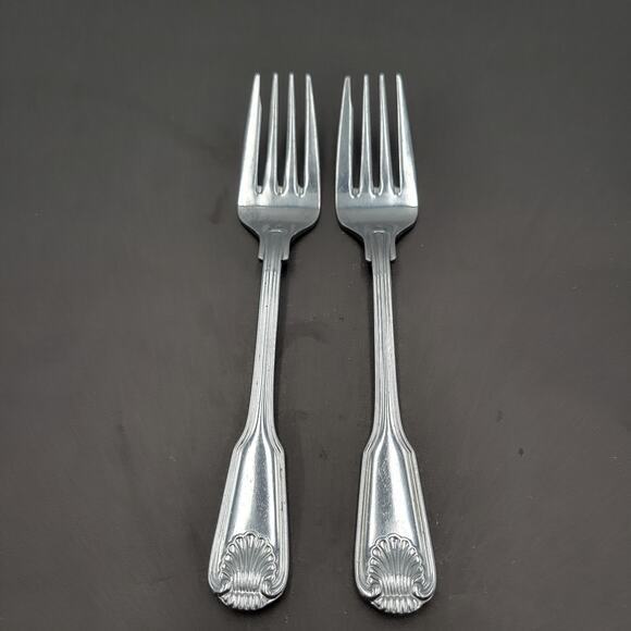 Towle London Shell Salad Dessert Fork JAPAN Stainless Flatware Set Of 2 VTG - Picture 1 of 5
